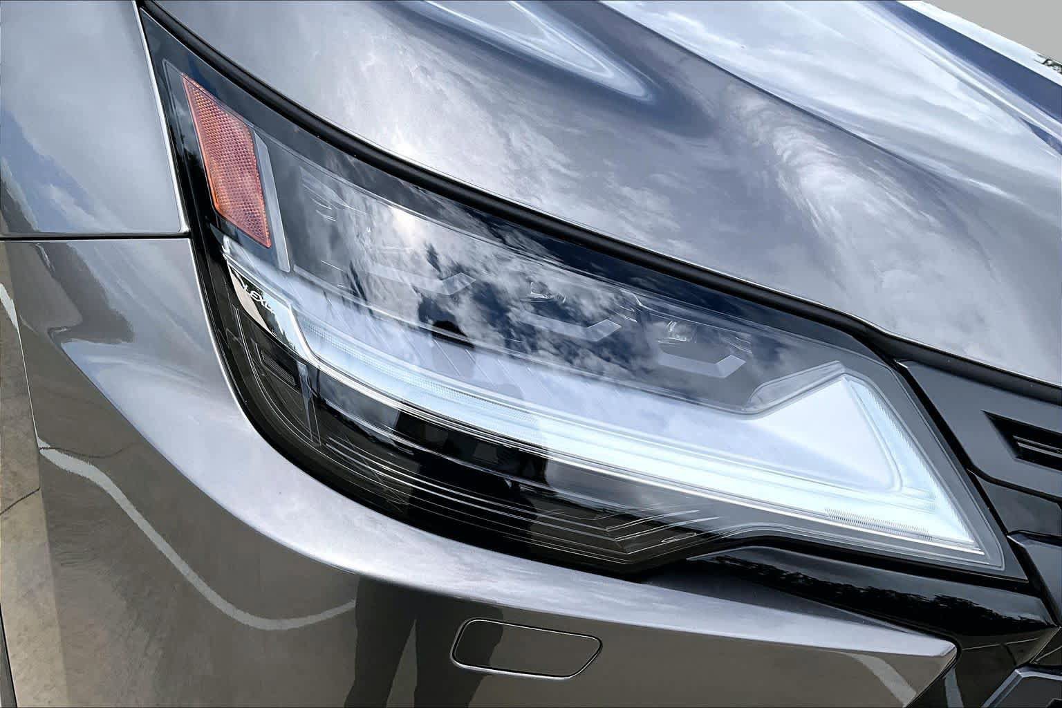 New 2026 Lexus LX 700h Luxury AWD/4WD image 13
