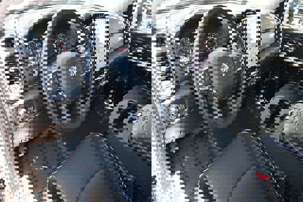 Used 2024 RAM 2500 Laramie w/ Safety Group image 11