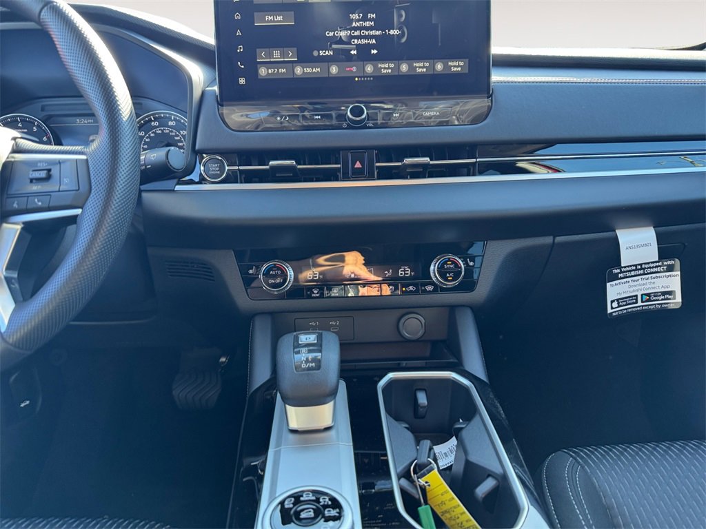 New 2025 Mitsubishi Outlander ES image 11