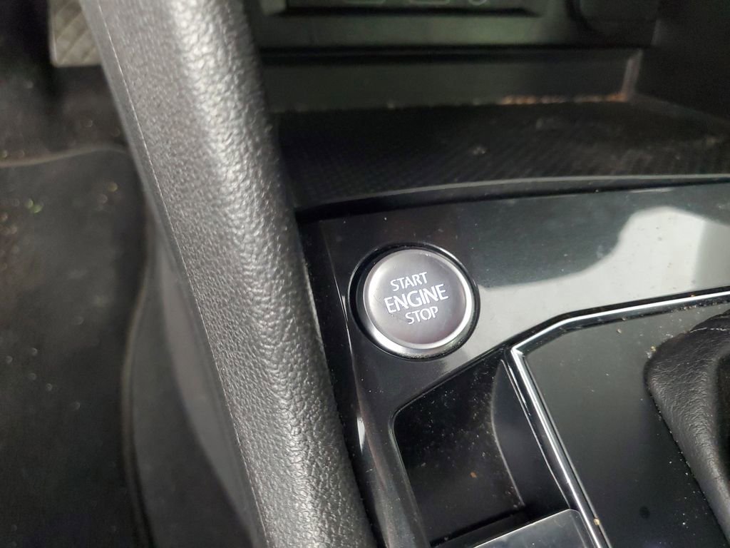 Used 2018 Volkswagen Tiguan SE FWD image 20