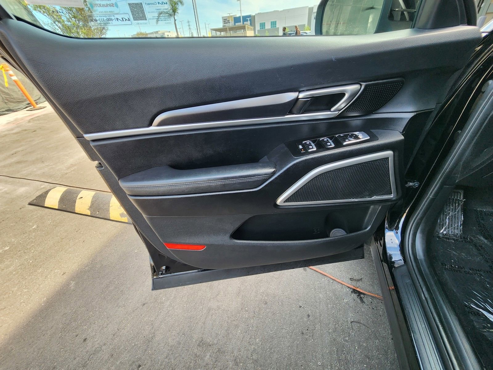 Used 2023 Kia Telluride S FWD image 45