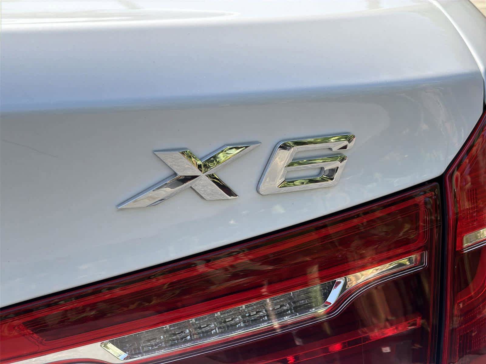 Used 2019 BMW X6 sDrive35i w/ M Sport Package RWD image 8