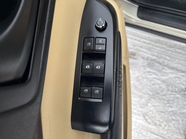 Used 2016 Toyota Highlander Plus image 14