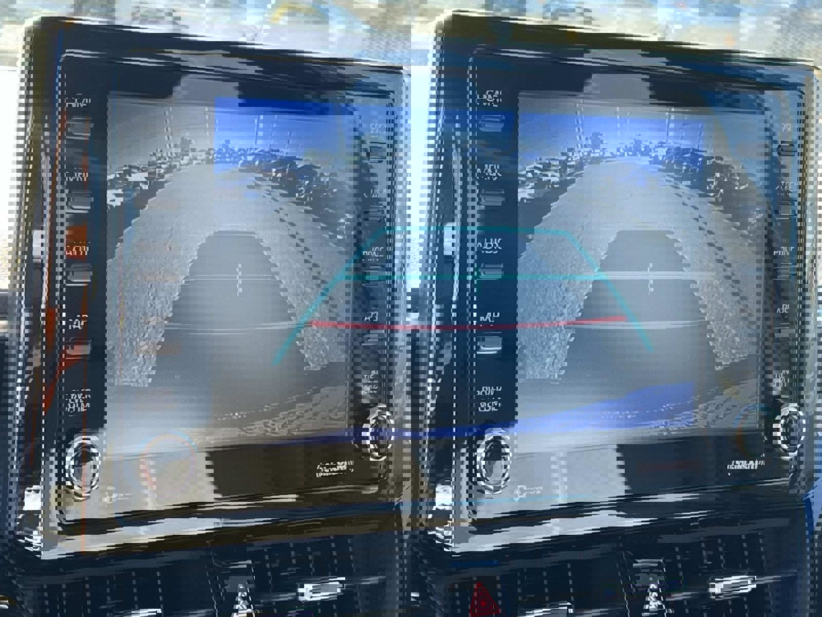 Used 2022 Toyota Corolla SE image 32