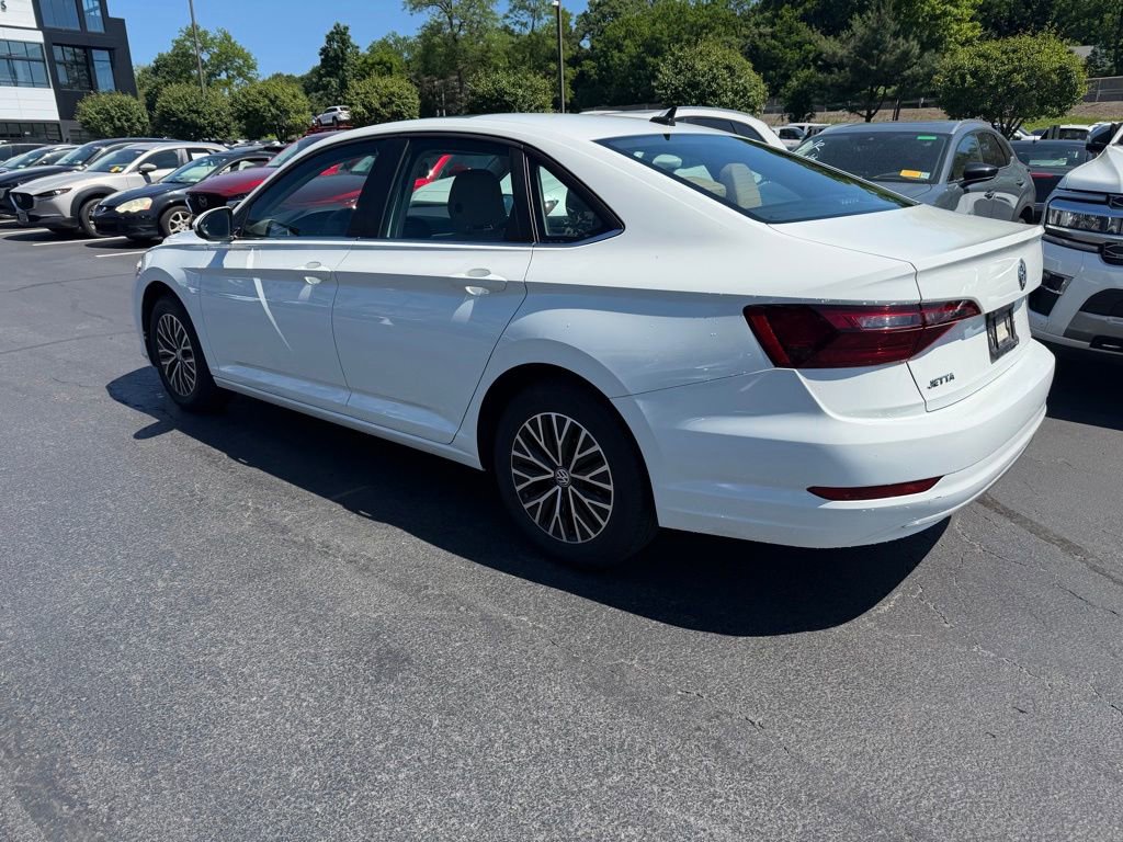 Used 2021 Volkswagen Jetta SE w/ SE Cold Weather Package FWD image 2