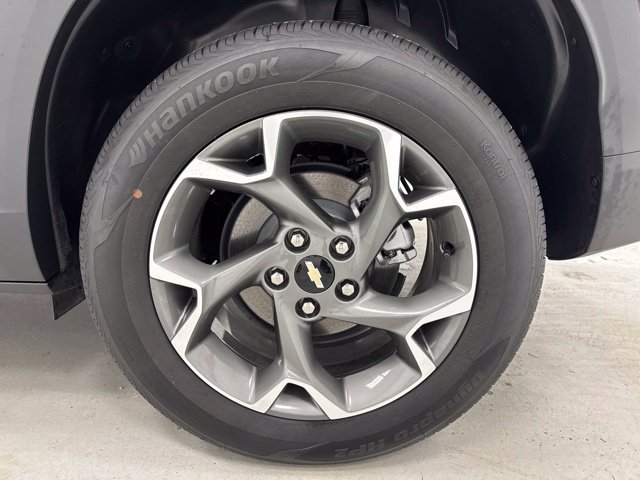 Used 2024 Chevrolet Trax LT FWD image 34
