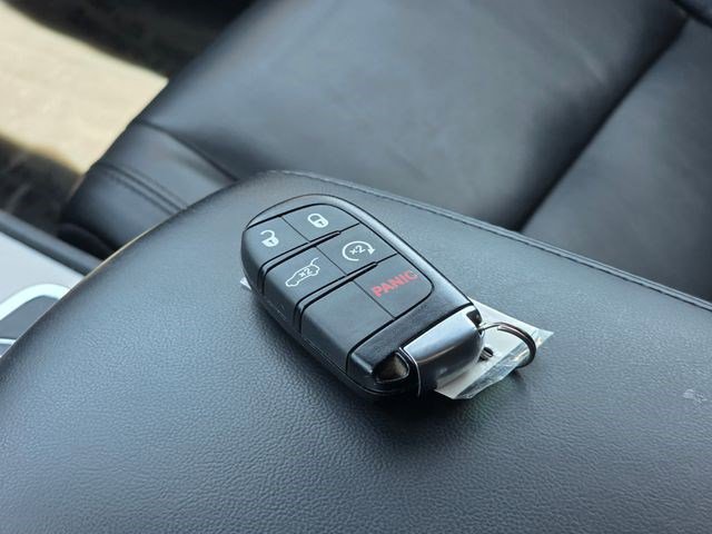 Used 2020 Jeep Grand Cherokee Limited w/ Trailer Tow Group IV AWD/4WD image 35