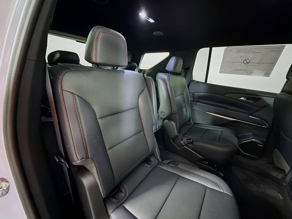 New 2026 Chevrolet Traverse Z71 w/ Enhanced Driving Package AWD/4WD image 24