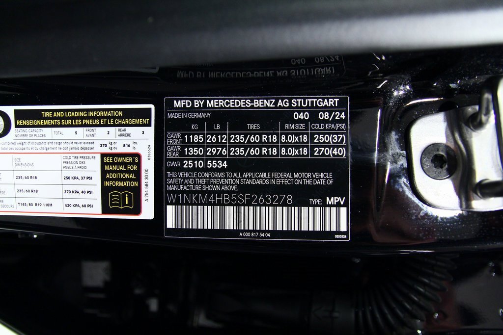 Used 2025 Mercedes-Benz GLC 300 4MATIC image 21