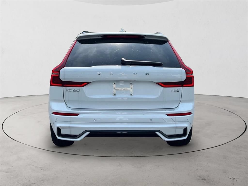 Certified 2026 Volvo XC60 T8 Ultra w/ Protection Package Premier AWD/4WD image 4