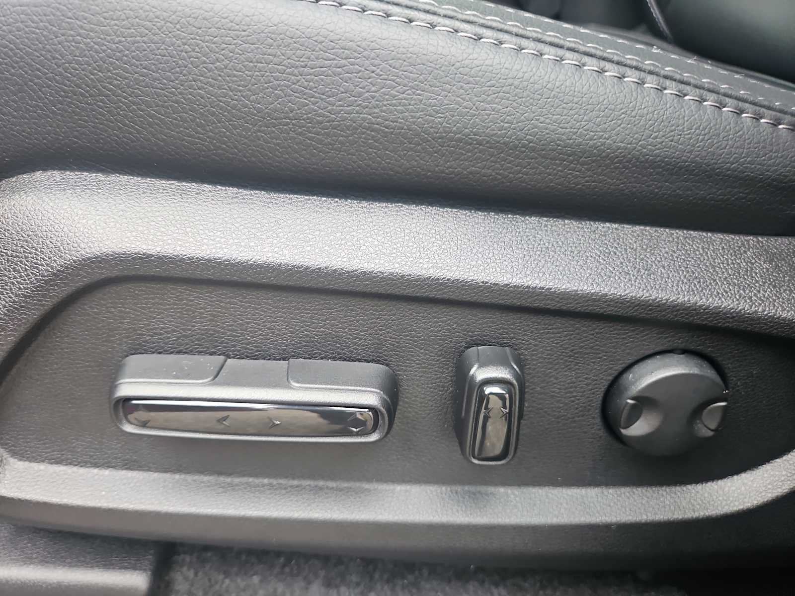 Certified 2026 Honda Pilot EX-L image 14