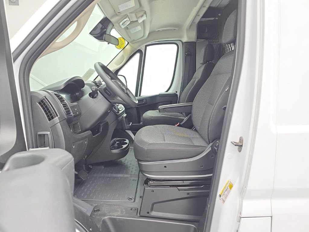 Used 2025 RAM ProMaster 2500 w/ U-Haul Equipment Group FWD image 14