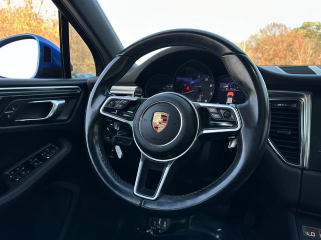 Used 2017 Porsche Macan image 21