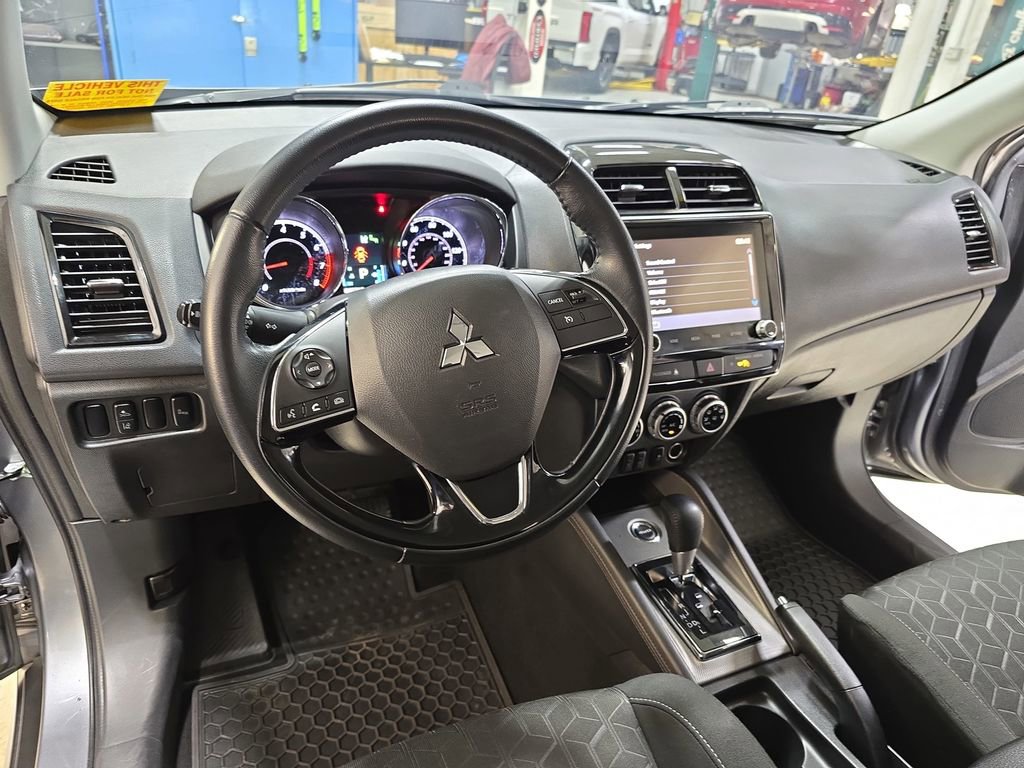 Used 2021 Mitsubishi Outlander Sport SE image 15