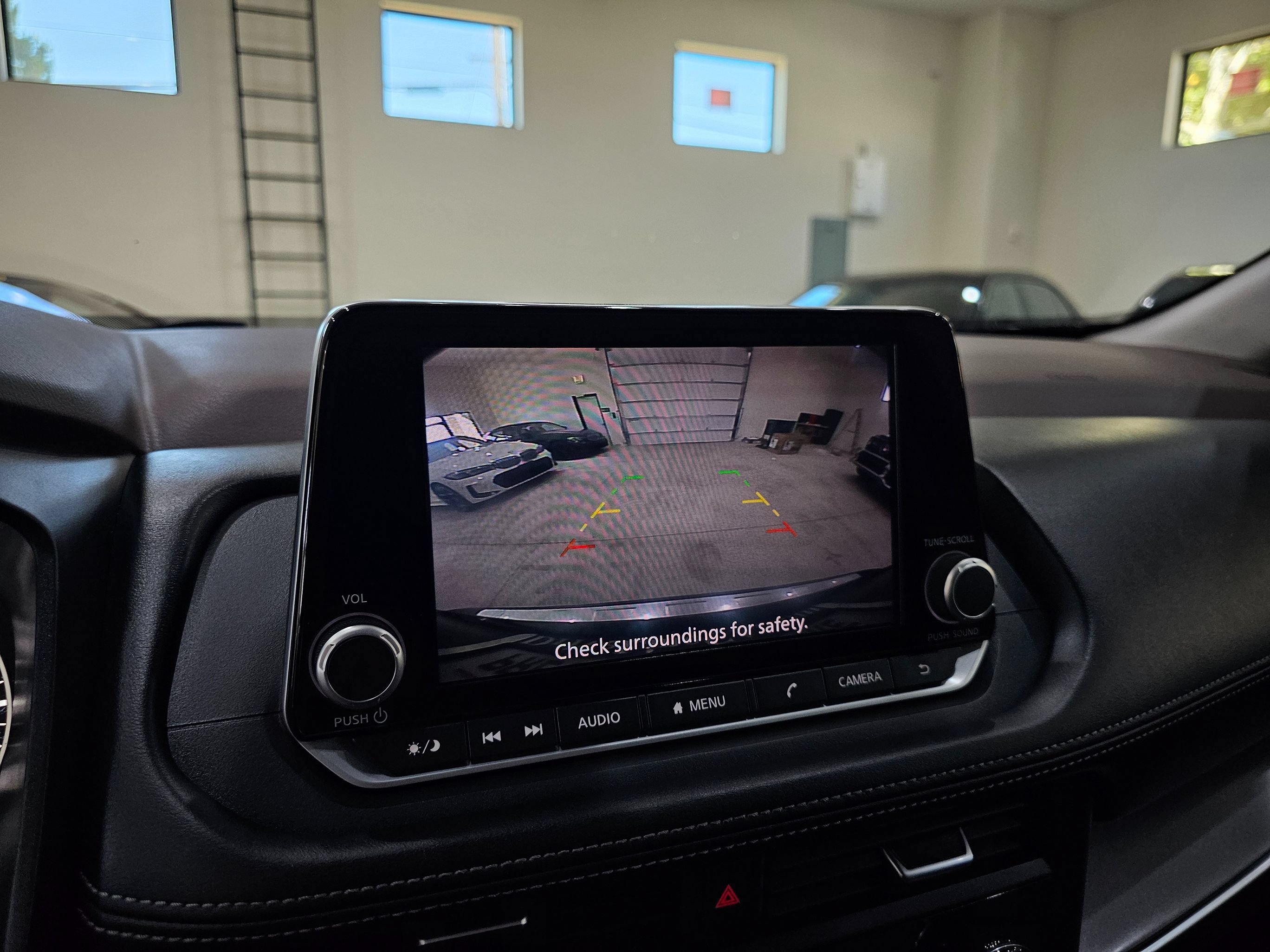 Used 2023 Nissan Rogue SV FWD image 36