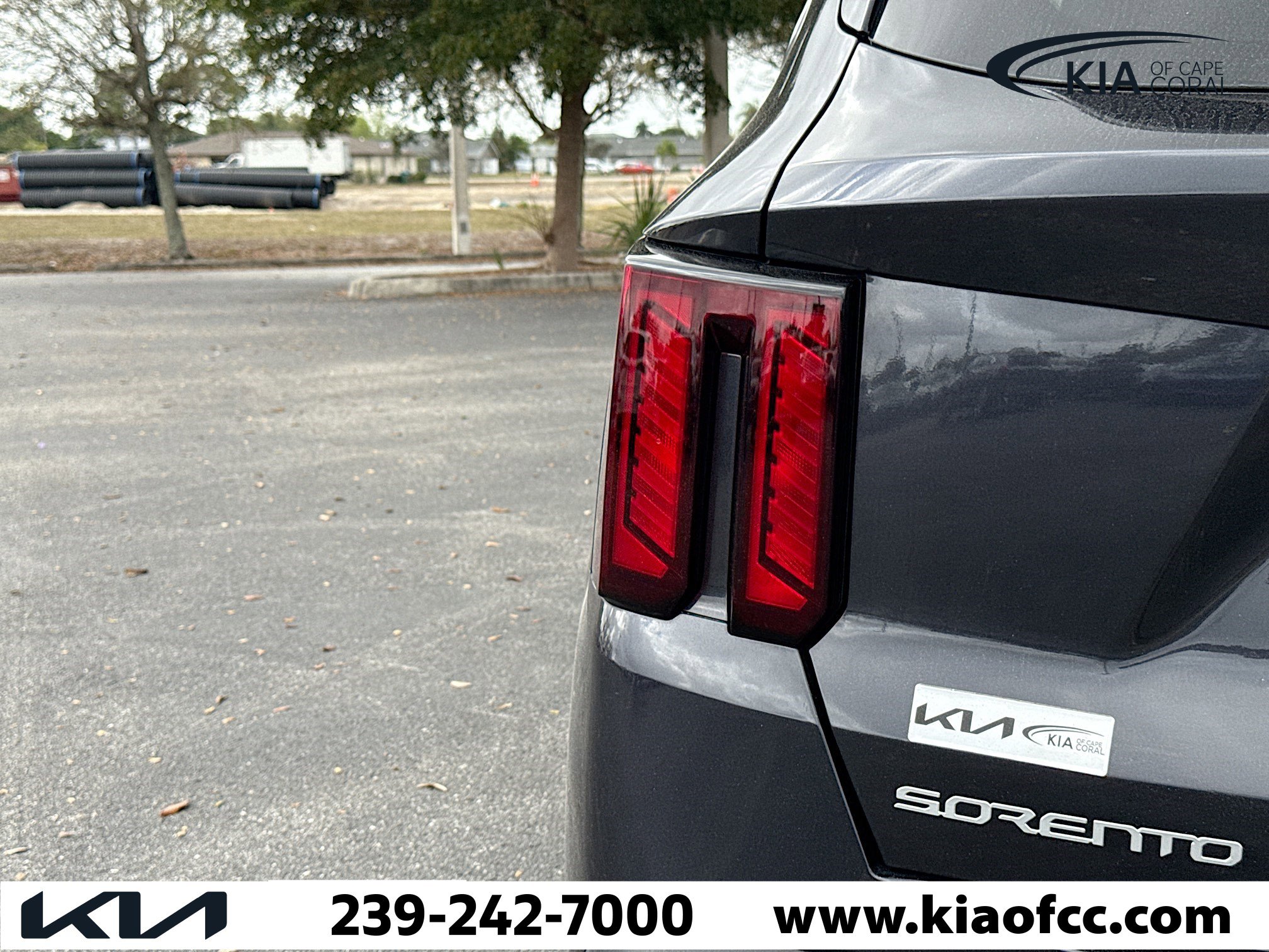 Certified 2025 Kia Sorento S image 10