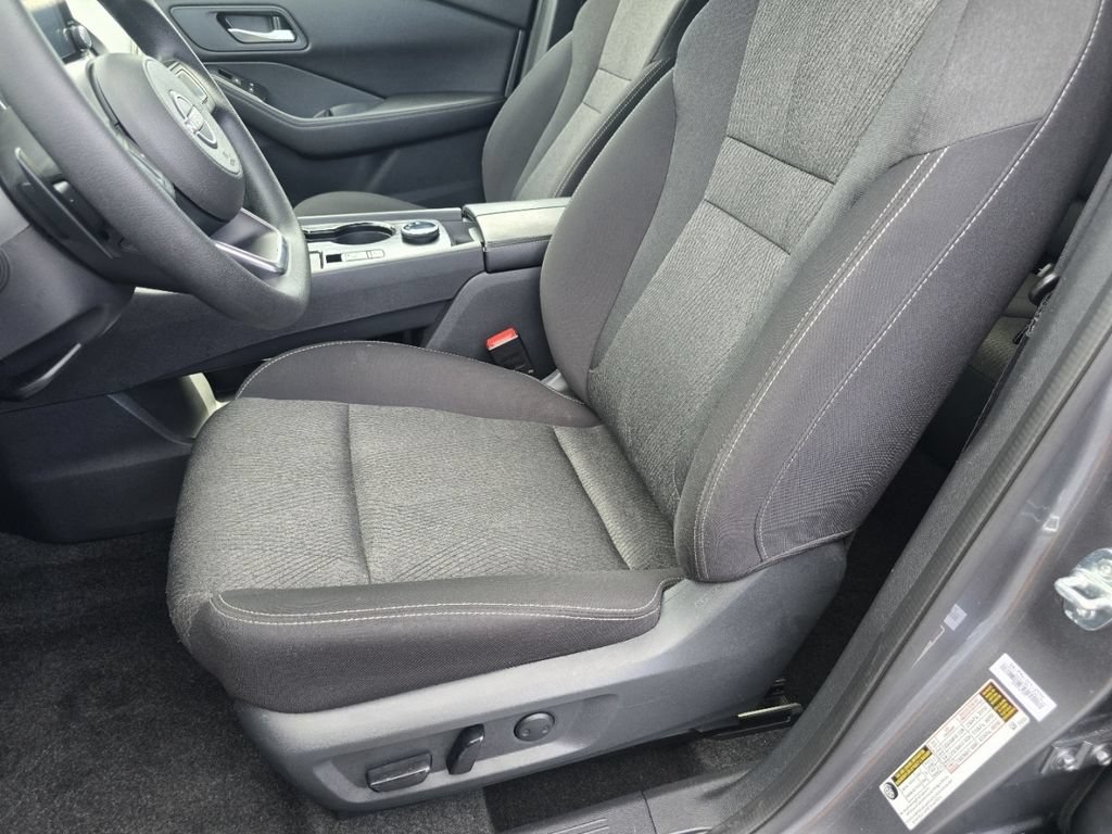 Used 2024 Nissan Rogue SV AWD/4WD image 21