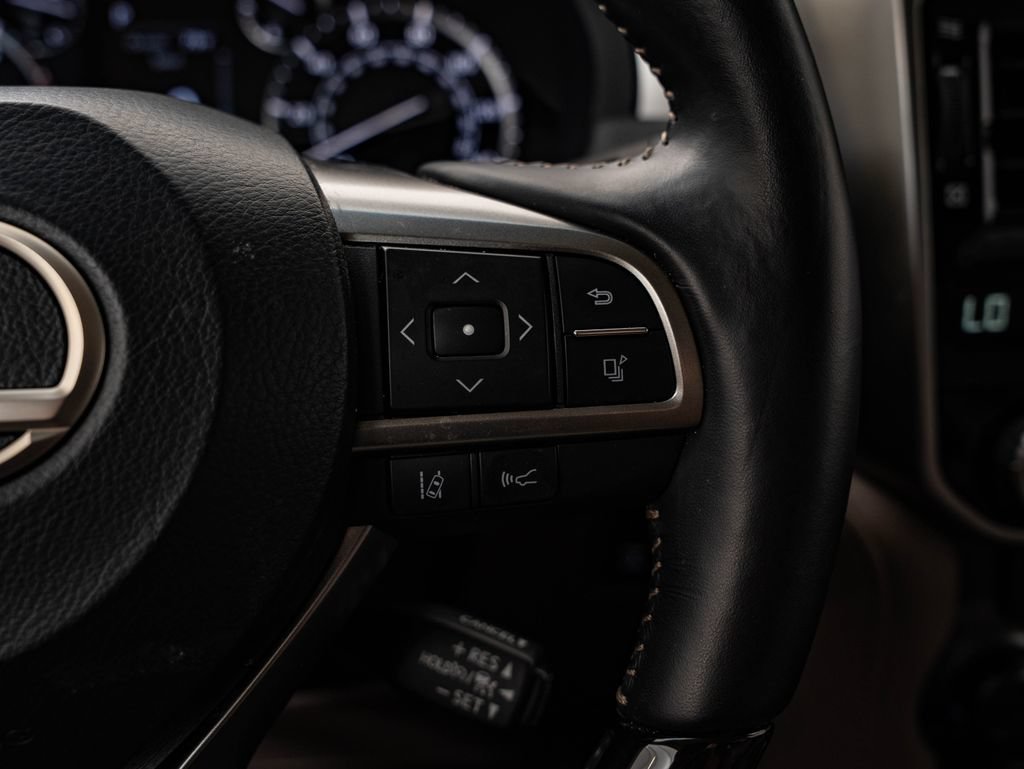 Certified 2023 Lexus GX 460 Premium w/ Accessory Package AWD/4WD image 30