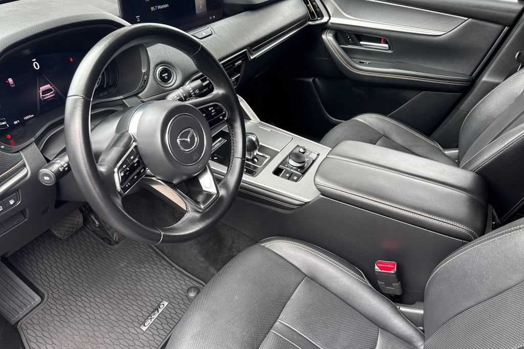 Used 2025 MAZDA CX-90 Plug-In Hybrid w/ Preferred AWD/4WD image 9