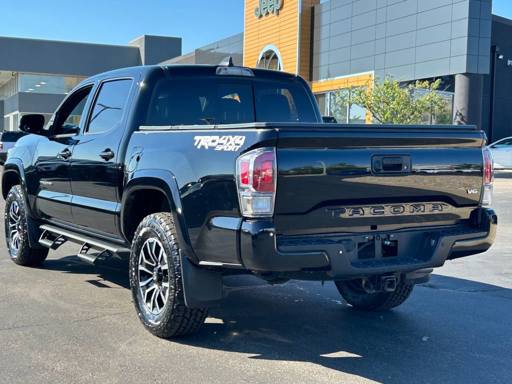 Used 2021 Toyota Tacoma TRD Sport w/ TRD Premium Sport Package image 5