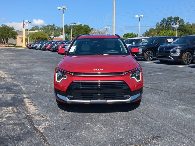 Used 2024 Kia Niro EX Touring FWD image 2