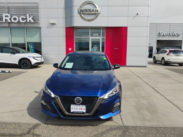 Used 2022 Nissan Altima 2.5 SR image 2