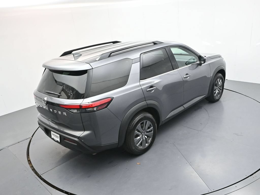 Used 2025 Nissan Pathfinder SV FWD image 30
