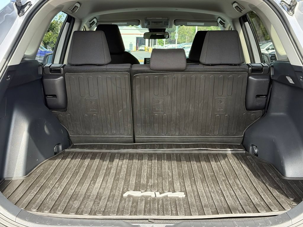 Used 2019 Toyota RAV4 LE w/ All Weather Liner Package AWD/4WD image 11