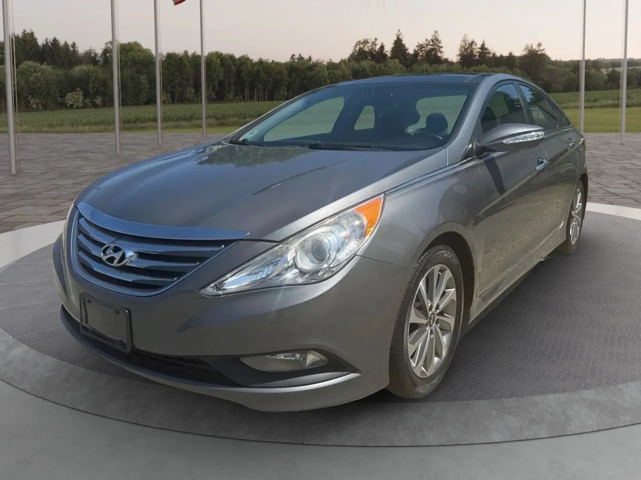 Used 2014 Hyundai Sonata Limited w/ Technology Package 05 FWD image 1