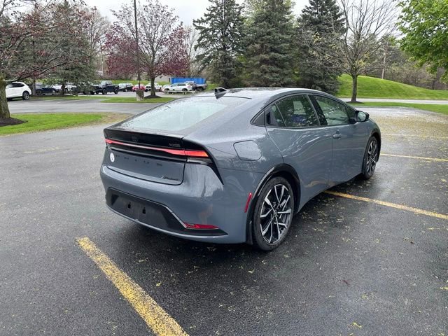 Used 2023 Toyota Prius Prime FWD image 3