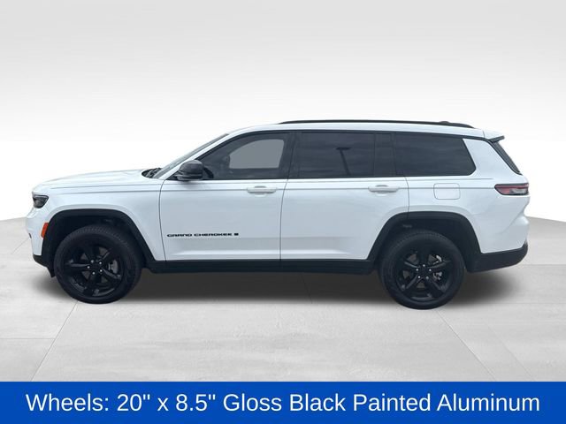 Used 2025 Jeep Grand Cherokee L Limited w/ Black Appearance Package image 7