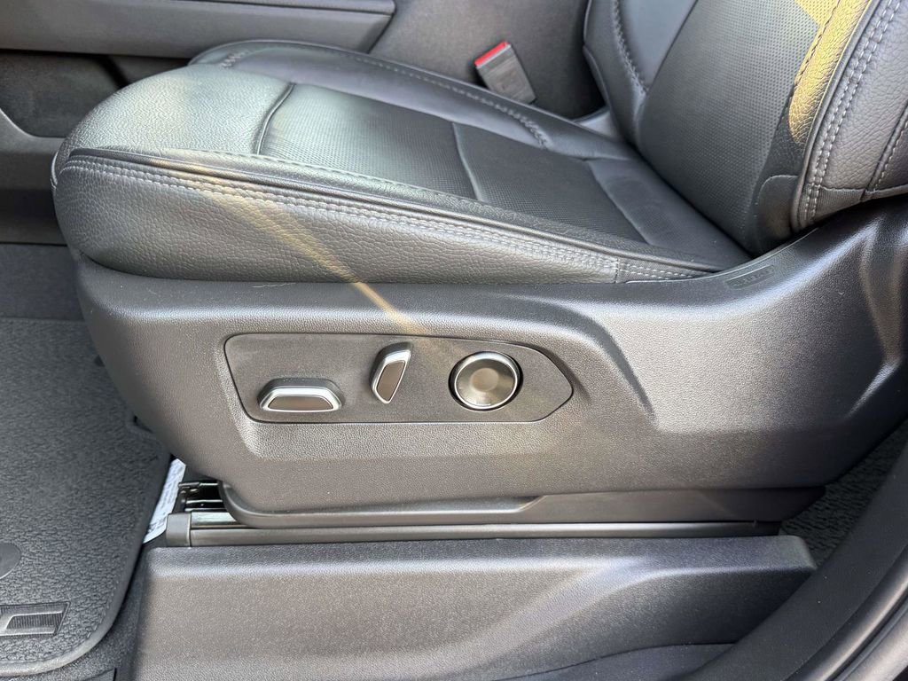 Used 2025 GMC Sierra 1500 Denali w/ Technology Package image 19