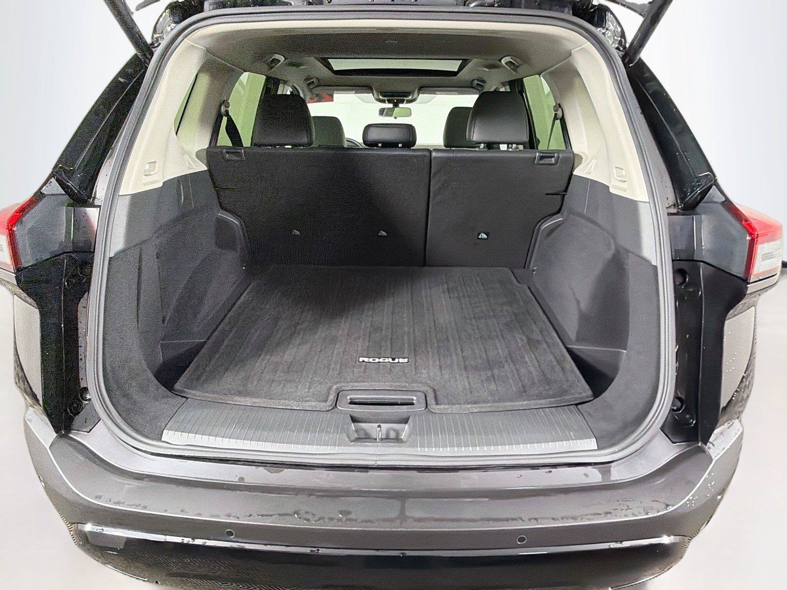Used 2023 Nissan Rogue SV w/ SV Premium B Package AWD/4WD image 14