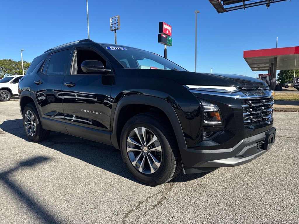 Used 2025 Chevrolet Equinox LT w/ Convenience Package II image 8