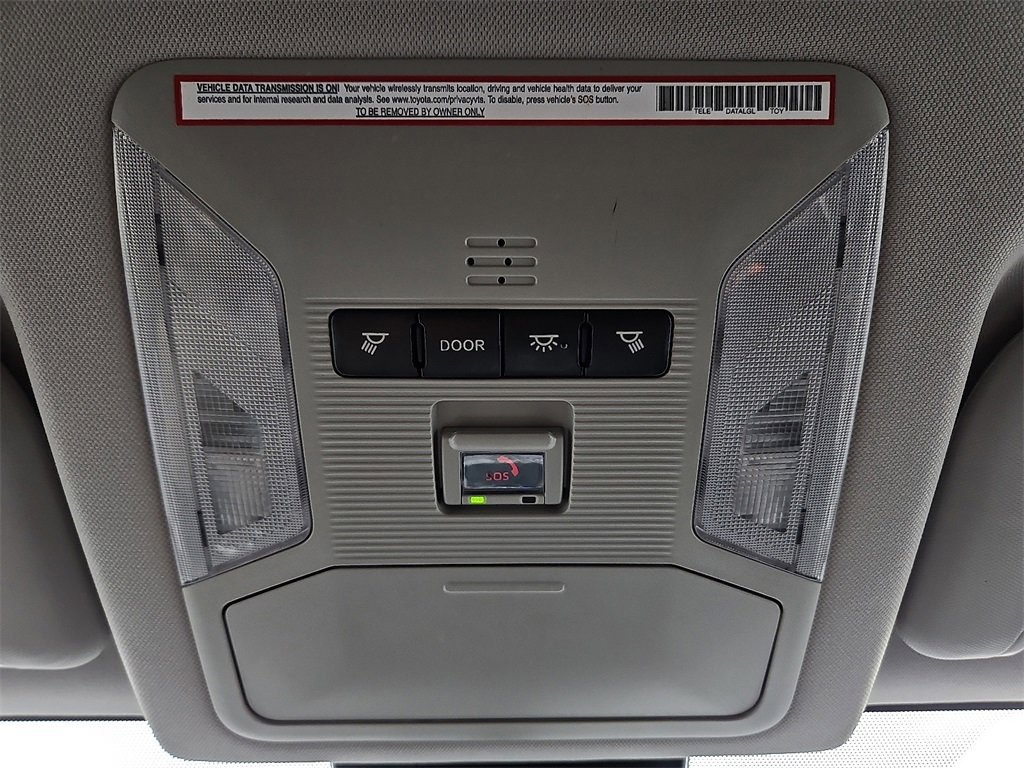 Used 2021 Toyota RAV4 LE image 25