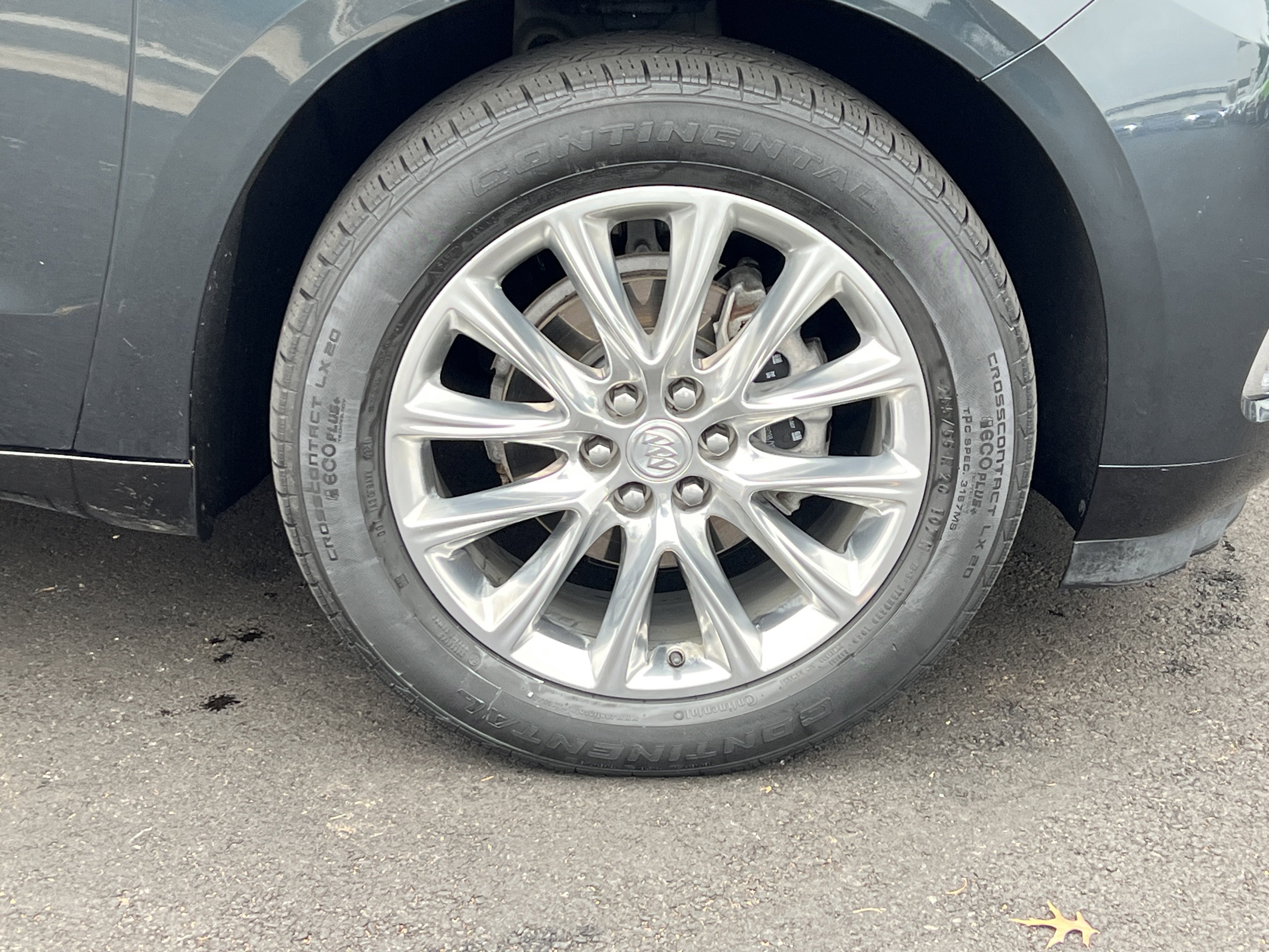 Used 2021 Buick Enclave Premium w/ Sun and Sites Package image 13