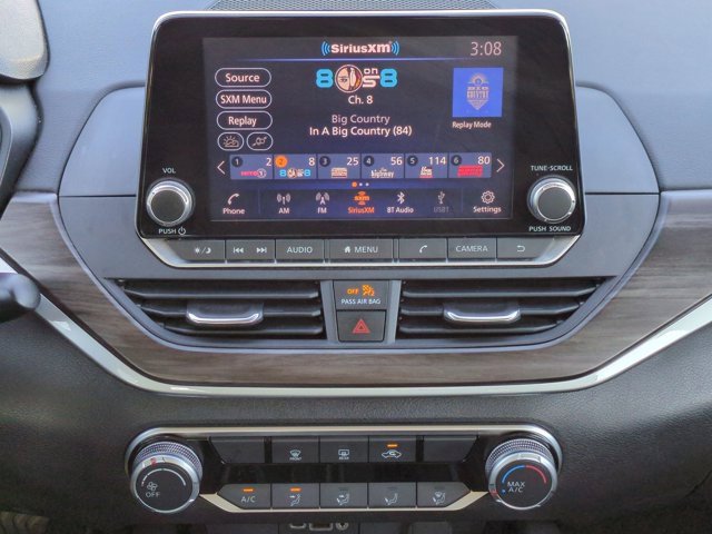 Used 2024 Nissan Altima 2.5 SV image 16