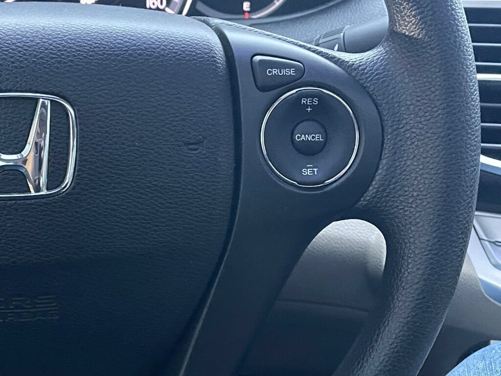 Used 2015 Honda Accord EX image 19
