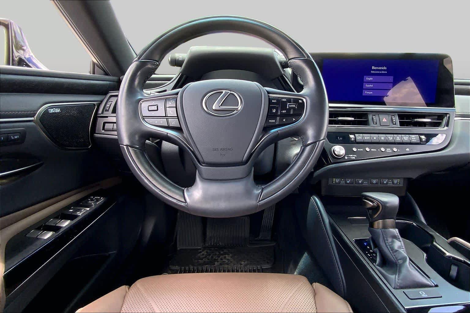Used 2025 Lexus ES 350 Ultra Luxury FWD image 6