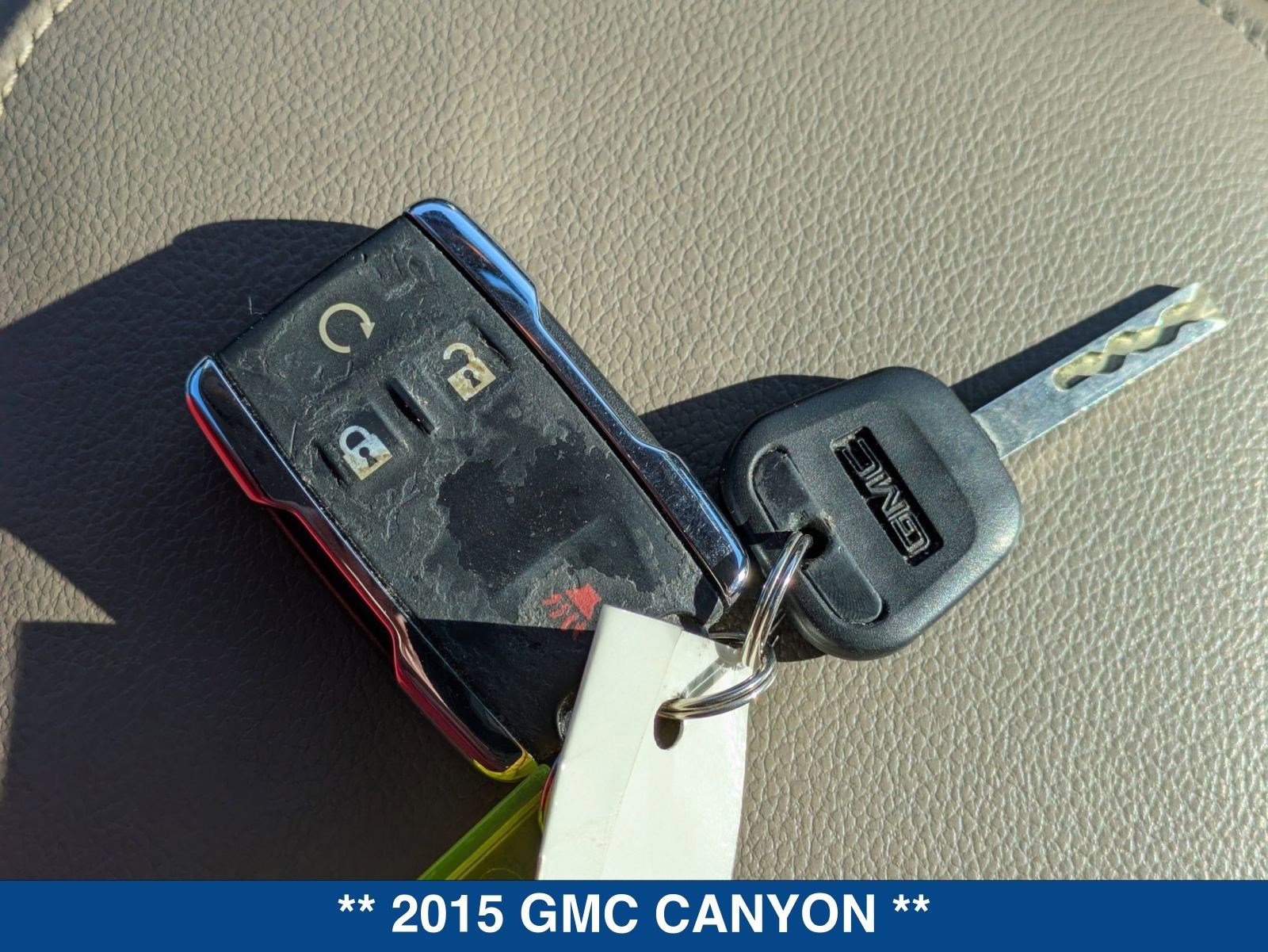 Used 2015 GMC Canyon SLT image 32