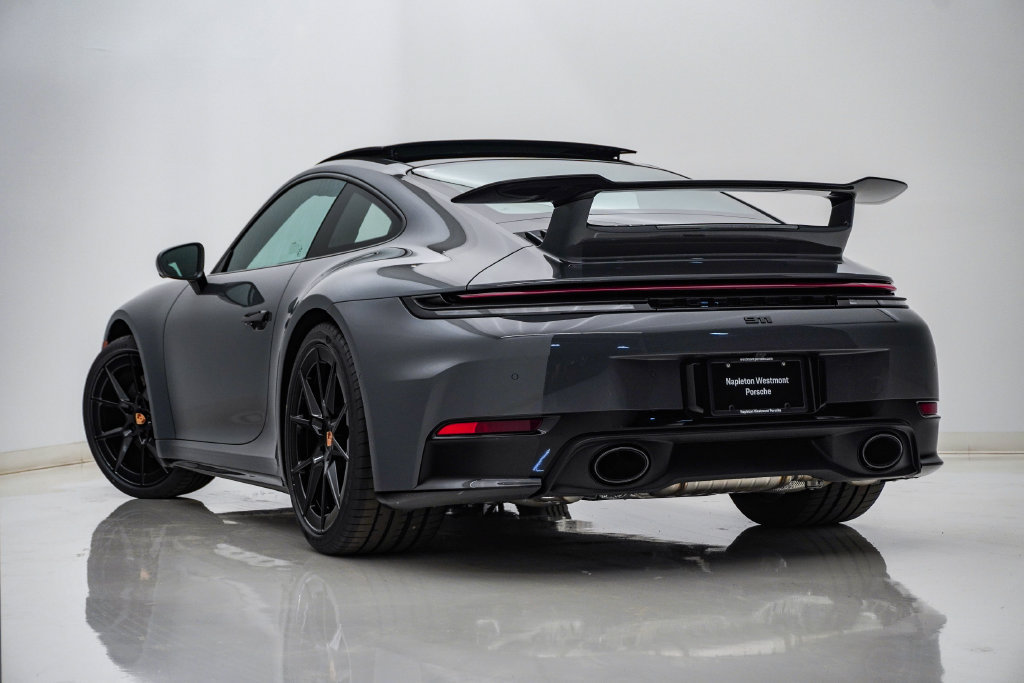 New 2027 Porsche 911 Carrera RWD image 3