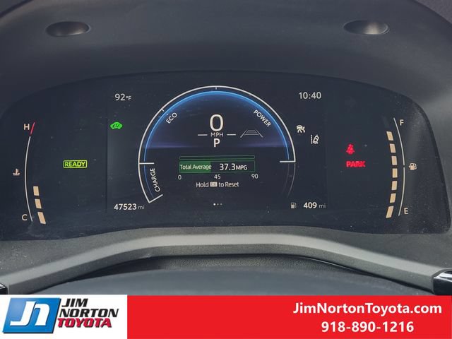 Used 2025 Toyota Camry SE FWD image 16