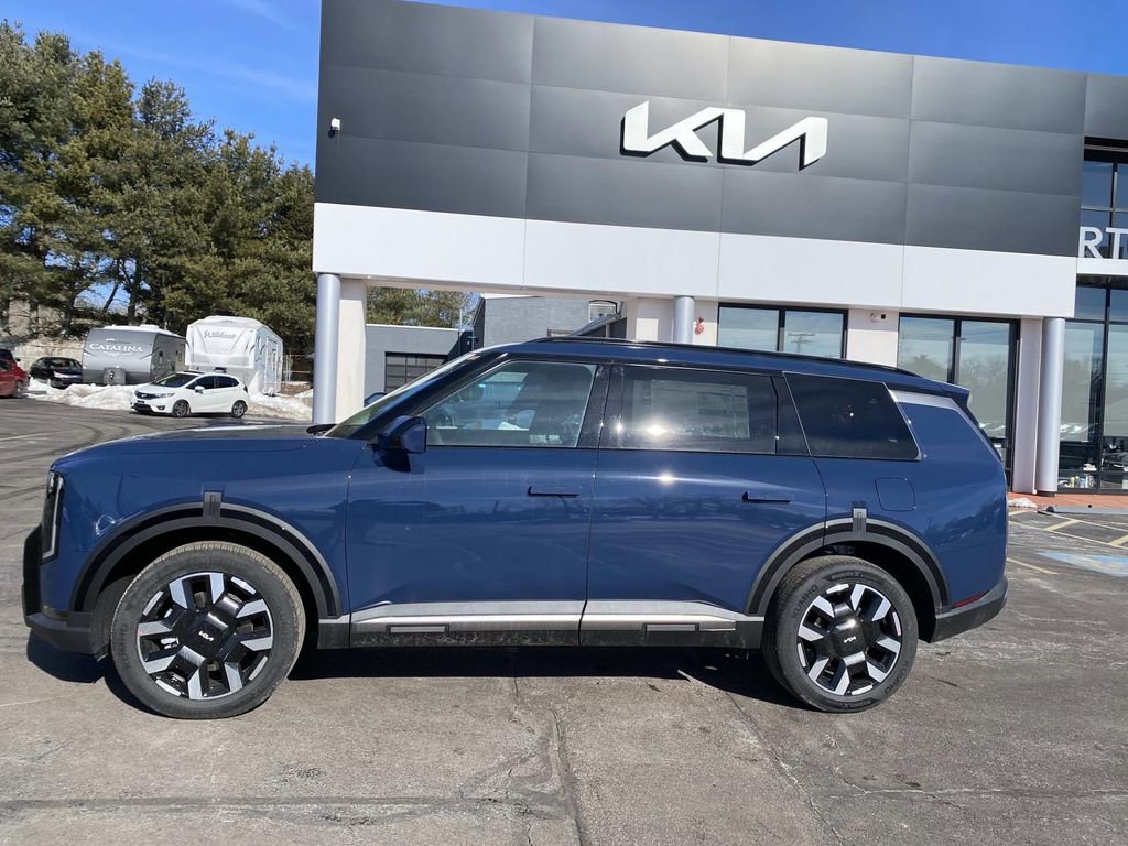 New 2027 Kia Telluride S image 2