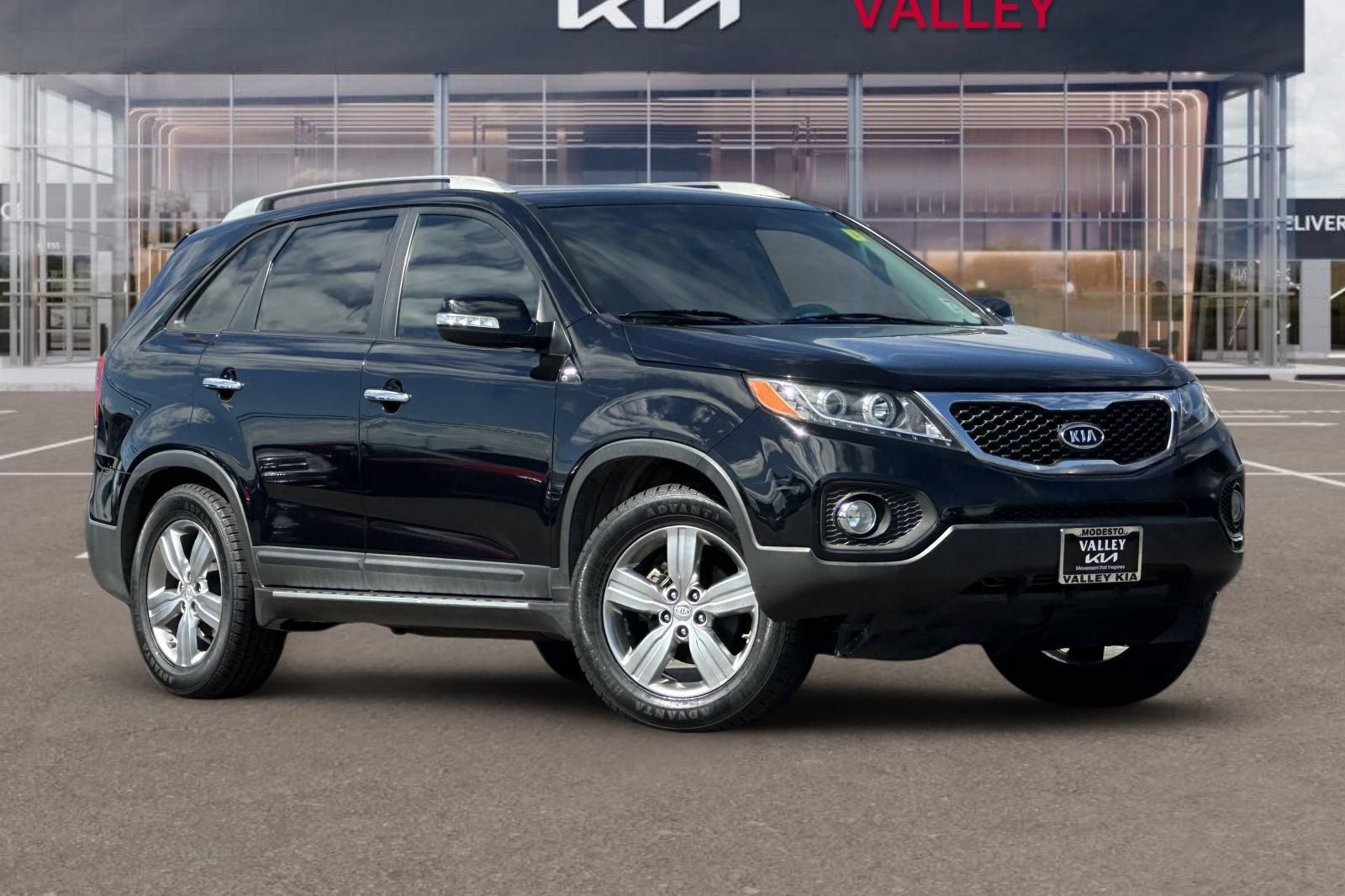 Used 2013 Kia Sorento EX w/ Premium Plus Pkg FWD image 2
