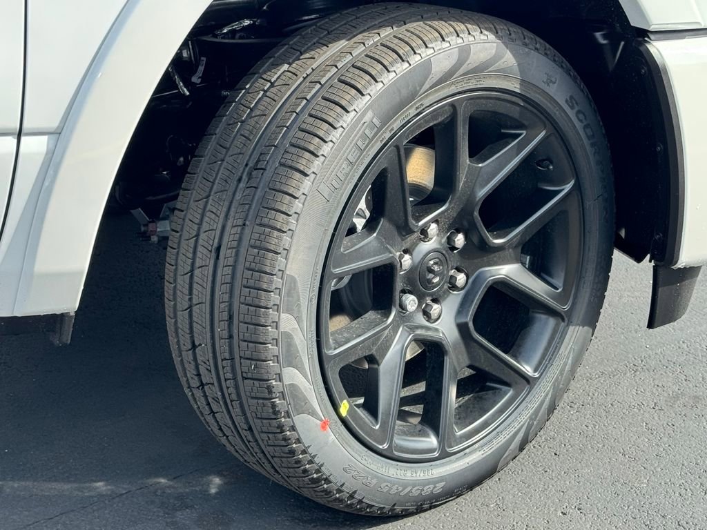 New 2026 RAM 1500 Laramie AWD/4WD image 9