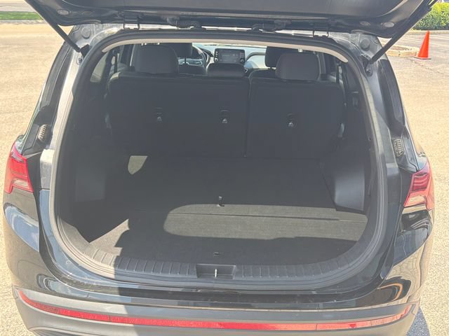 Used 2023 Hyundai Santa Fe SE FWD image 10