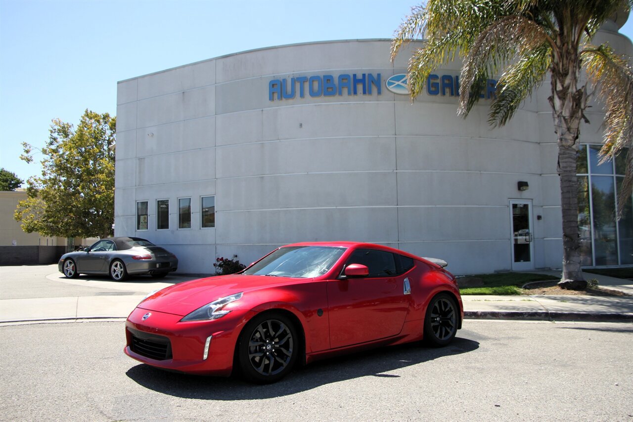 Used 2019 Nissan 370Z Coupe RWD image 1