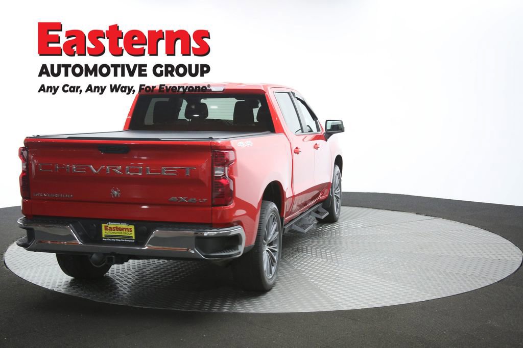 Used 2022 Chevrolet Silverado 1500 LT AWD/4WD image 46