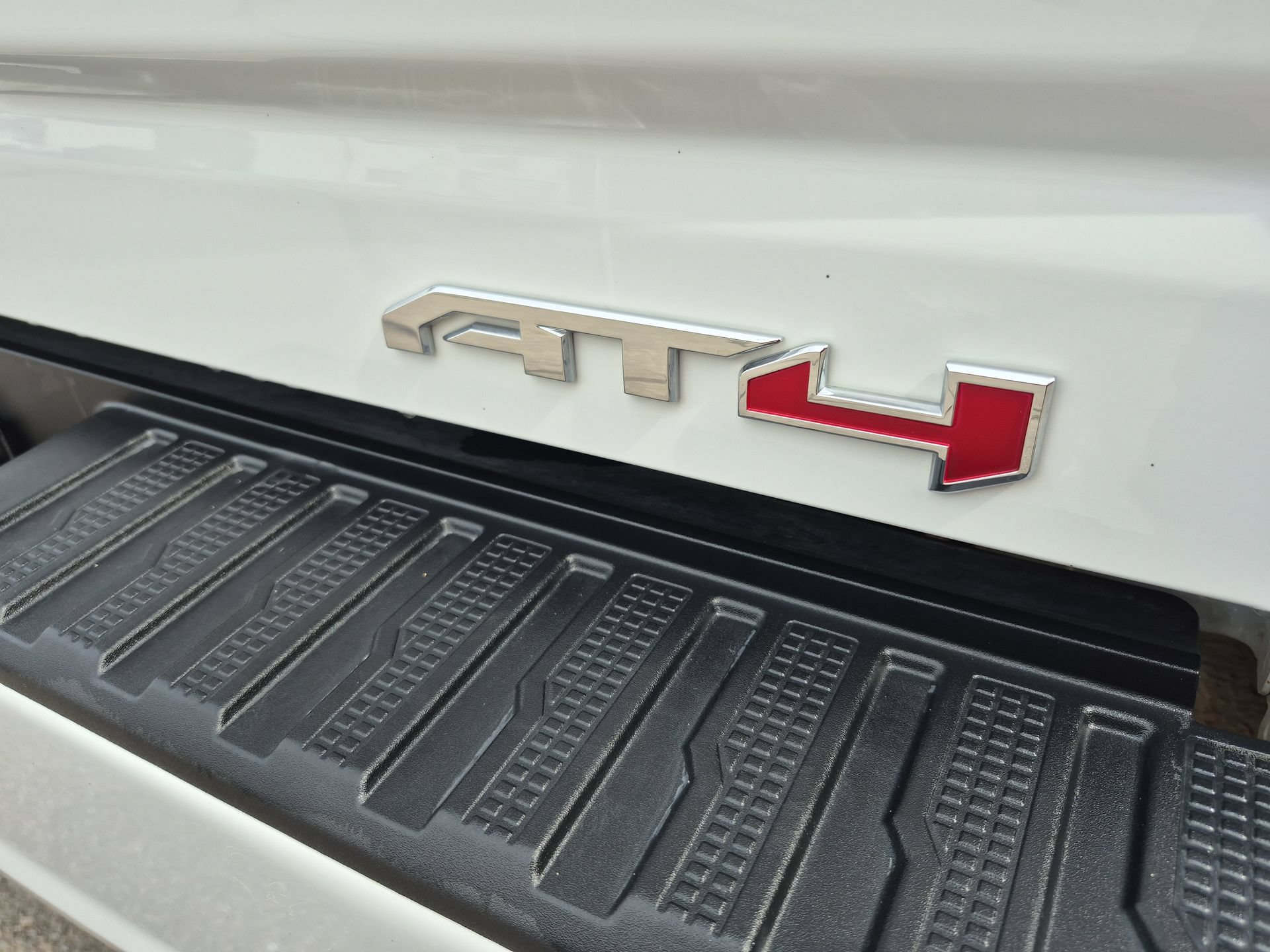 Certified 2025 GMC Sierra 2500 AT4 w/ AT4 Premium Plus Package AWD/4WD image 32