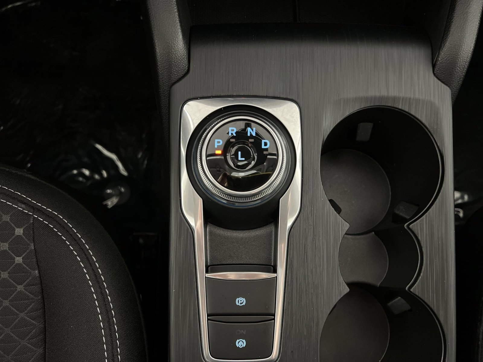 Used 2025 Ford Escape Active w/ Cold Weather Package image 21